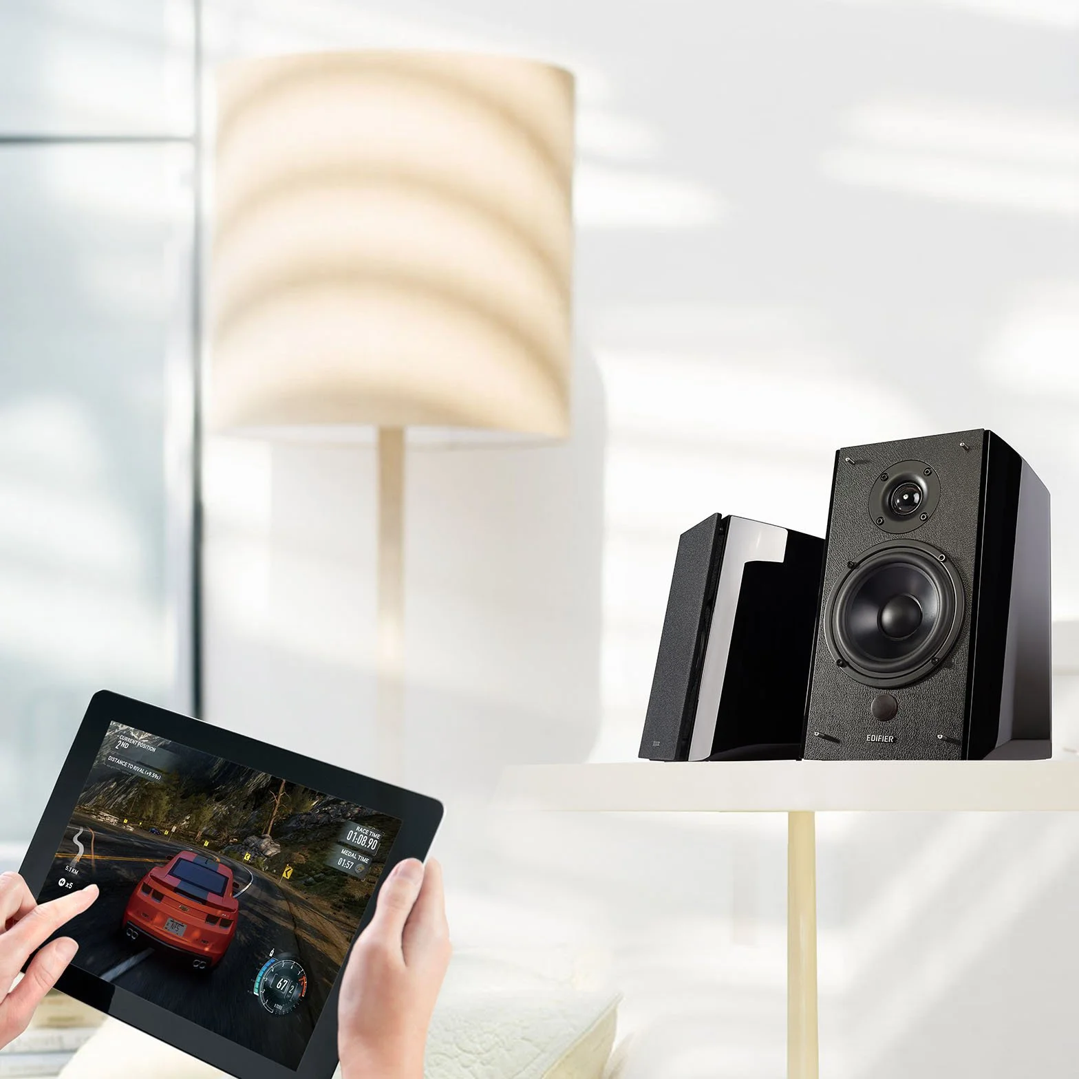 Edifier R2000DB Bluetooth Alimentati Diffusori da Scaffale Monitor Studio Nearfield 120W RMS Nero